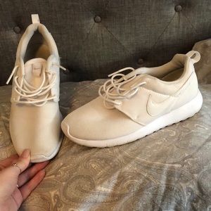 Kids Nike roshe one sneaker